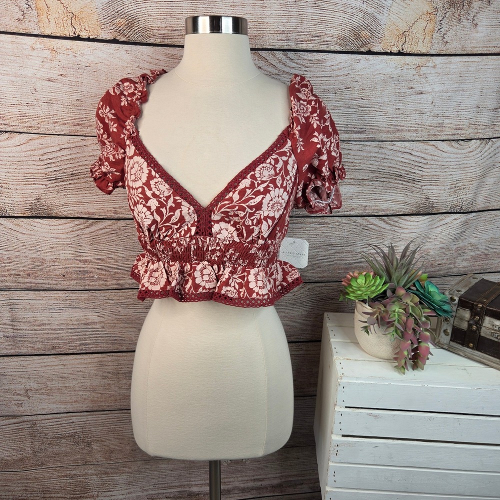 Altar'd State Spice Multi Floral Smocked Puff Sleeve Crop Top ASWT-253-154 Small